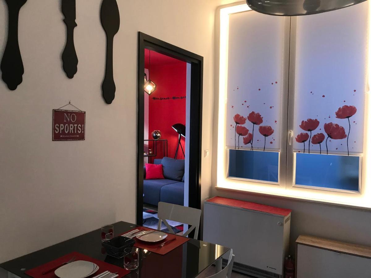 Colors Of - Red Apartman *
